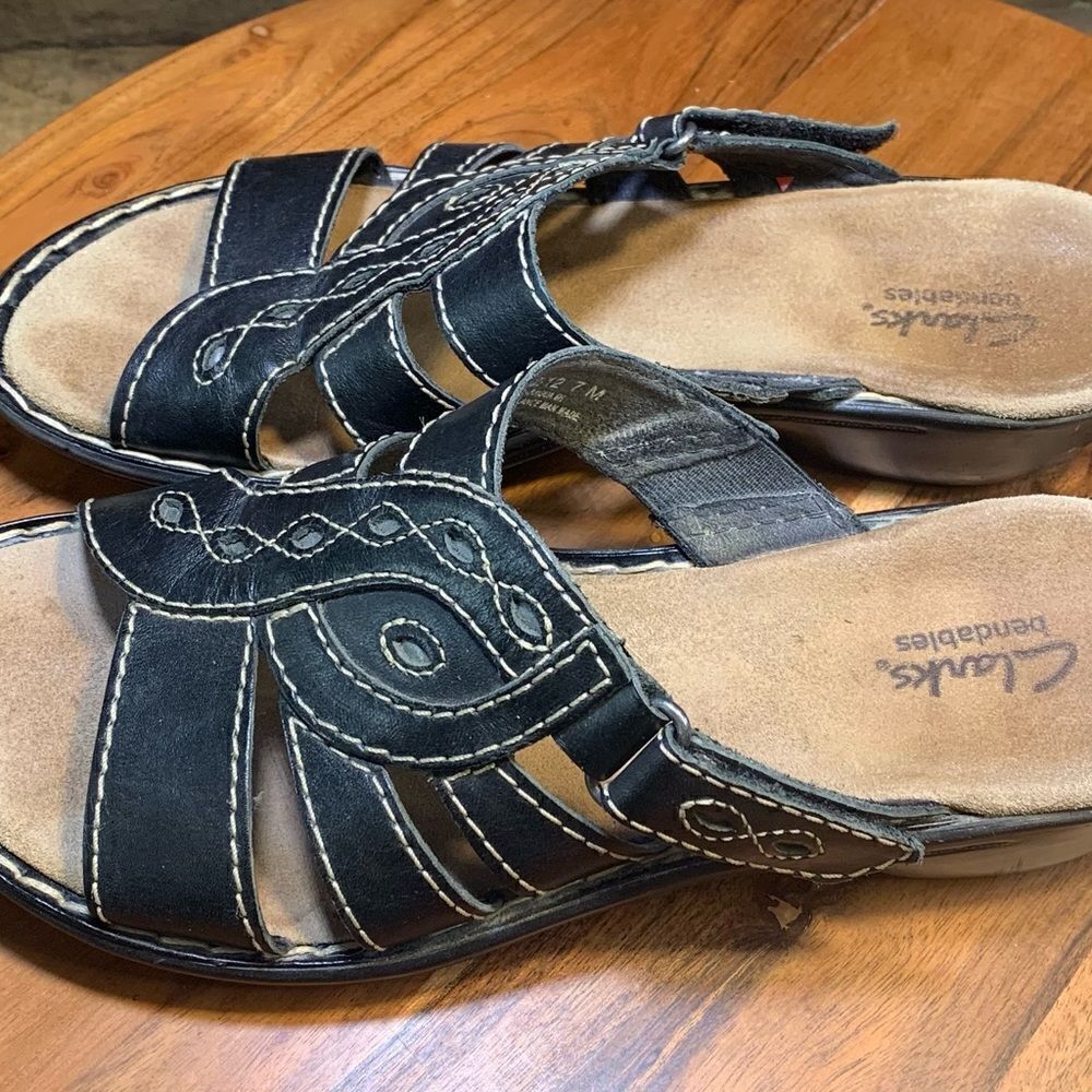 Clarks bendables sandals. Inv 5165c - Picture 3 of 6
